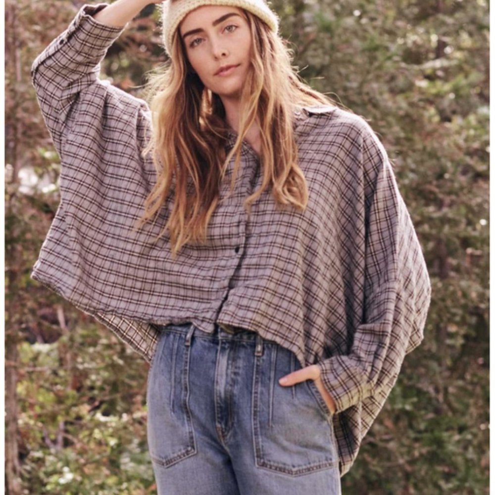 THE GREAT. Grey Flannel 3/4 sleeve button up  top